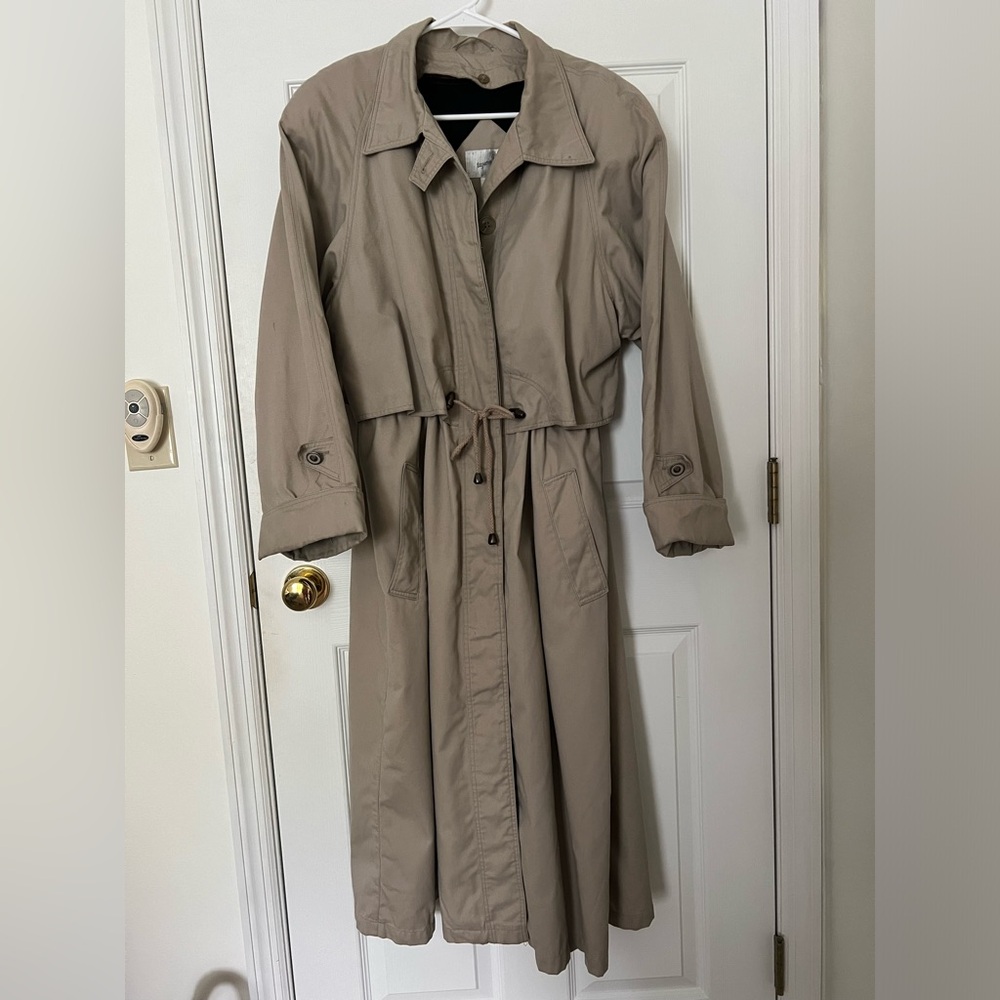 Jacqueline Ferrar Women’s Wrap Coat / Trench Coat - Size 8